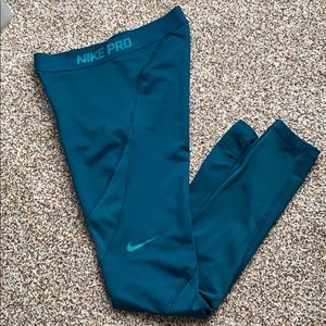 Nike Pro Hyperwarm legging size medium